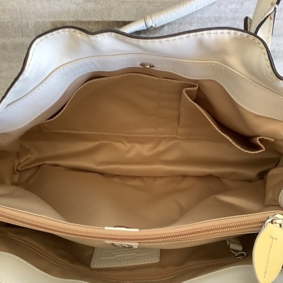 Coach white pebbled leather satchel - Picture 7 of 14